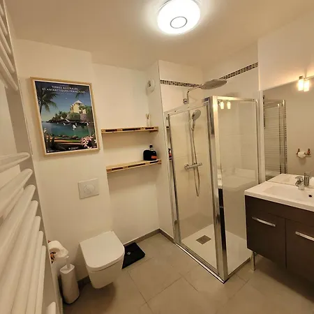 Lumineux Pres De La Avec Parking Et Wifi - Fr-1-675-42 * 위머로우